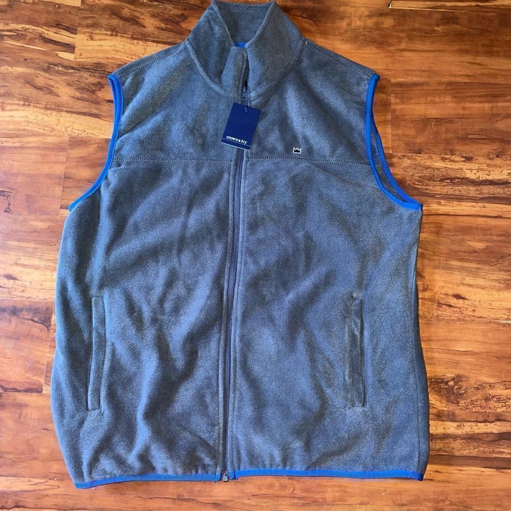 New crown and Ivy vest